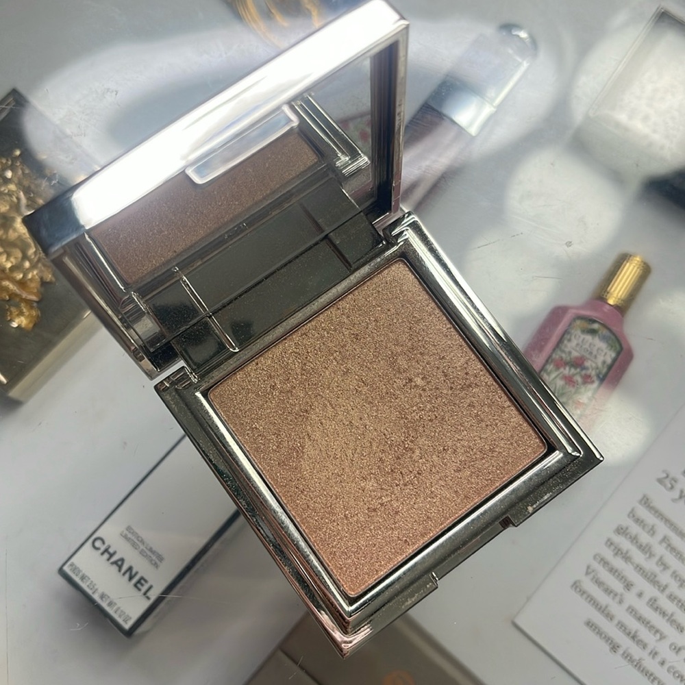 Jouer Skinny Dip Highlighter